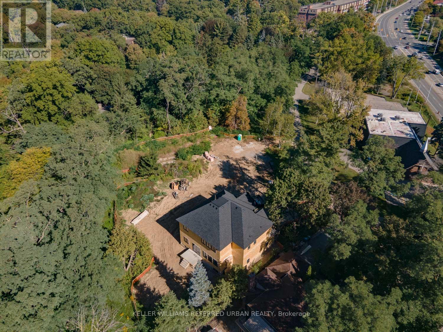 1429 Dundas Crescent, Mississauga, Ontario  L5C 1E8 - Photo 6 - W12454827