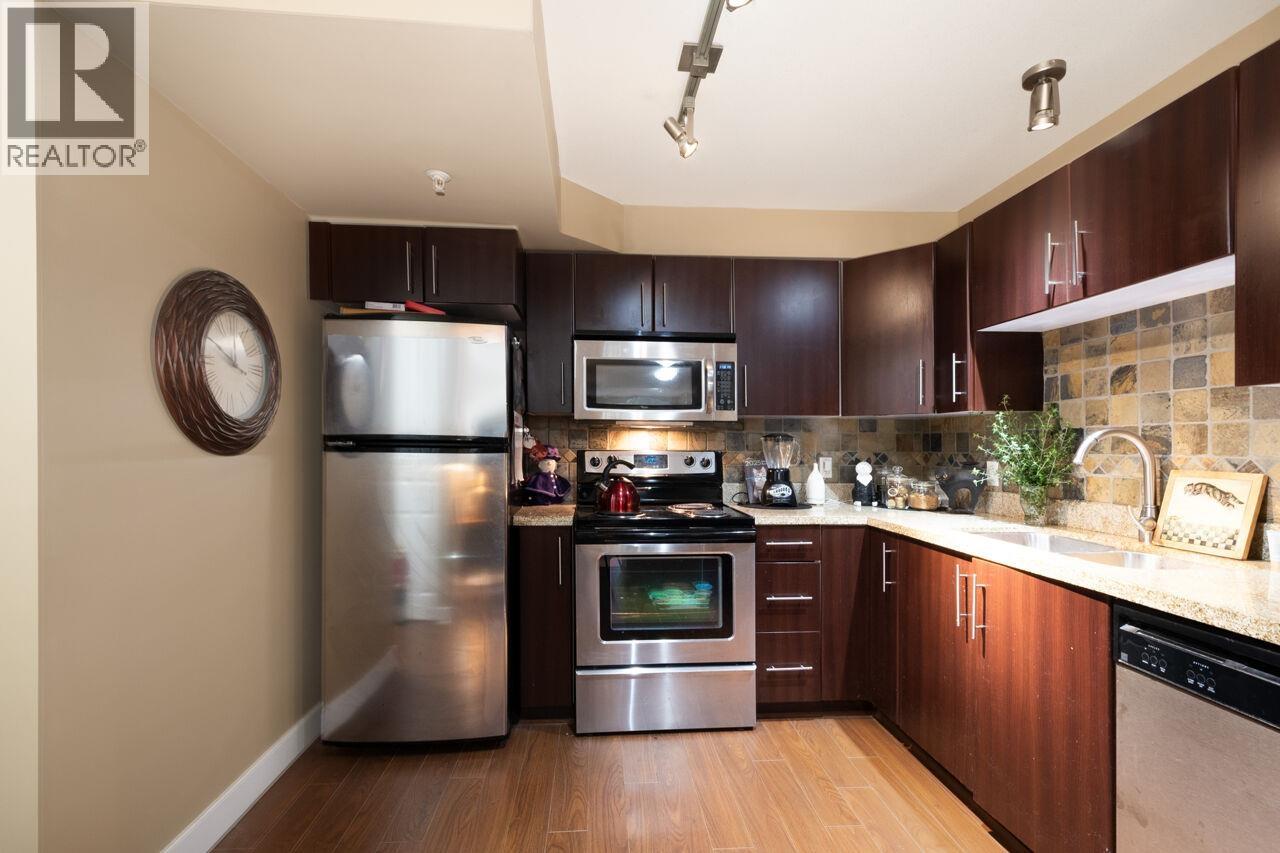 6 7428 E 14th Avenue, Burnaby, British Columbia  V3N 0C2 - Photo 19 - R3057028
