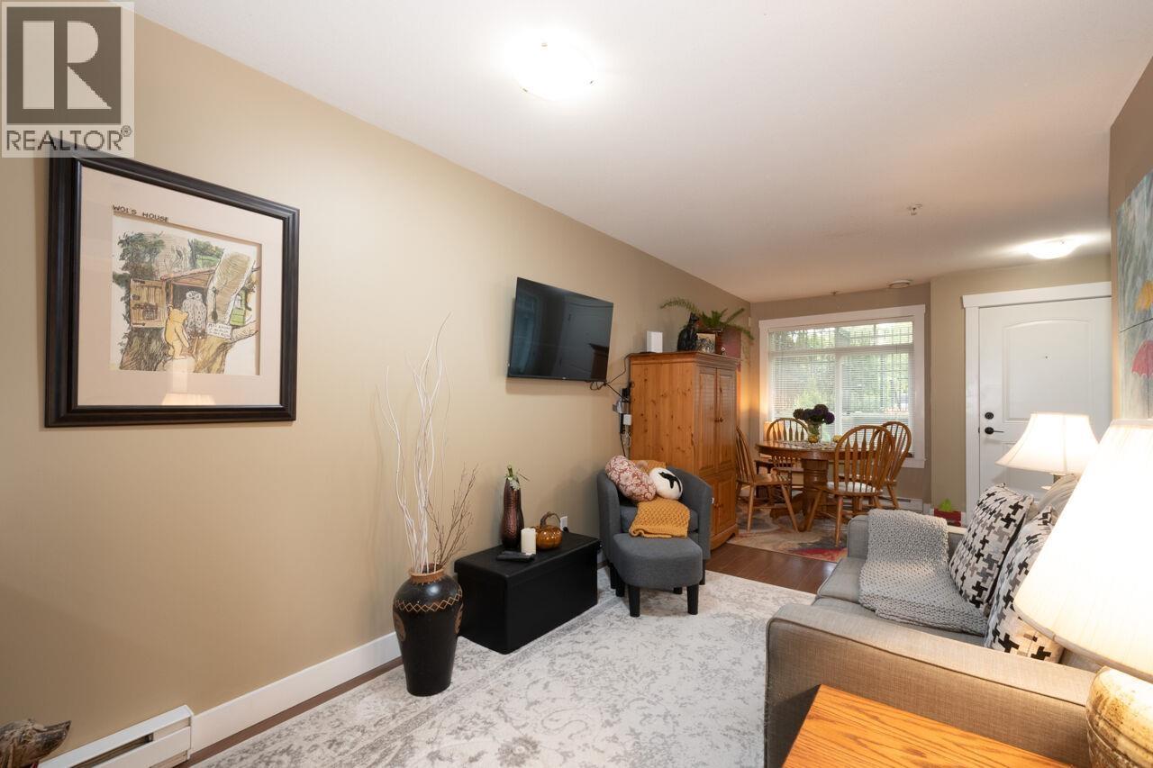 6 7428 E 14th Avenue, Burnaby, British Columbia  V3N 0C2 - Photo 10 - R3057028
