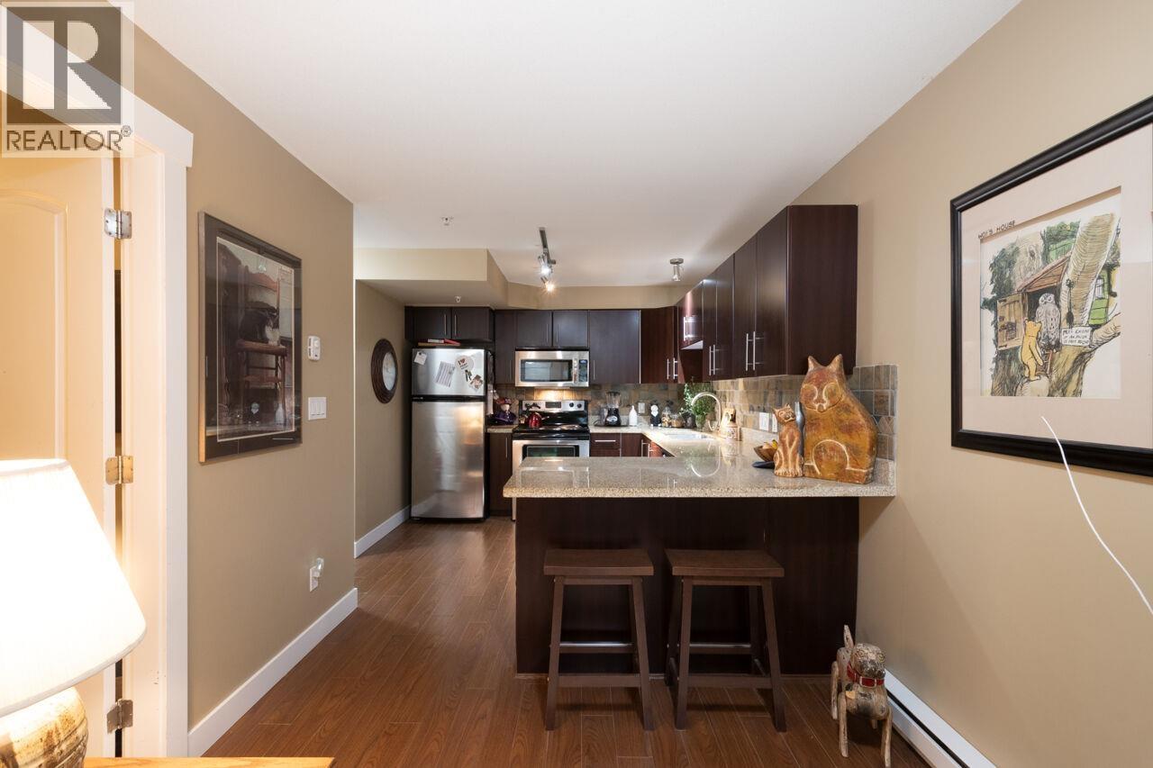 6 7428 E 14th Avenue, Burnaby, British Columbia  V3N 0C2 - Photo 15 - R3057028