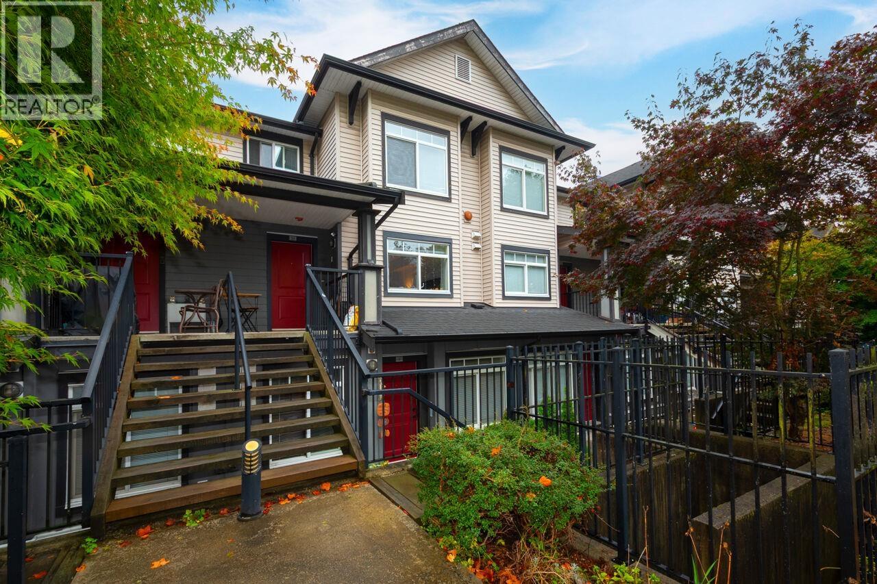 6 7428 E 14th Avenue, Burnaby, British Columbia  V3N 0C2 - Photo 5 - R3057028