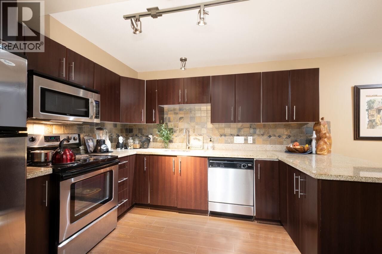 6 7428 E 14th Avenue, Burnaby, British Columbia  V3N 0C2 - Photo 17 - R3057028