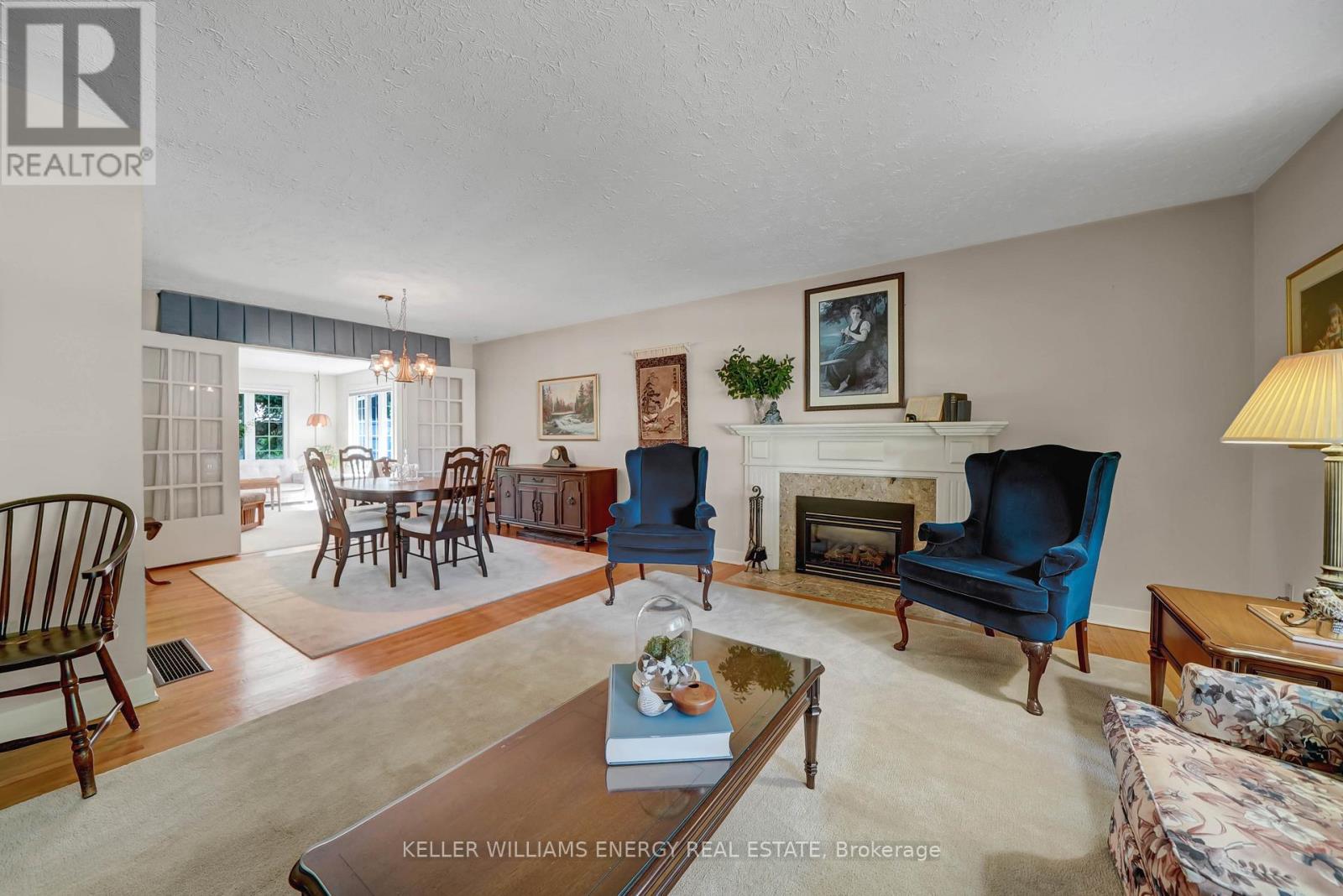 15 Southwood Crescent, Belleville (Belleville Ward), Ontario  K8N 1X4 - Photo 11 - X12455053