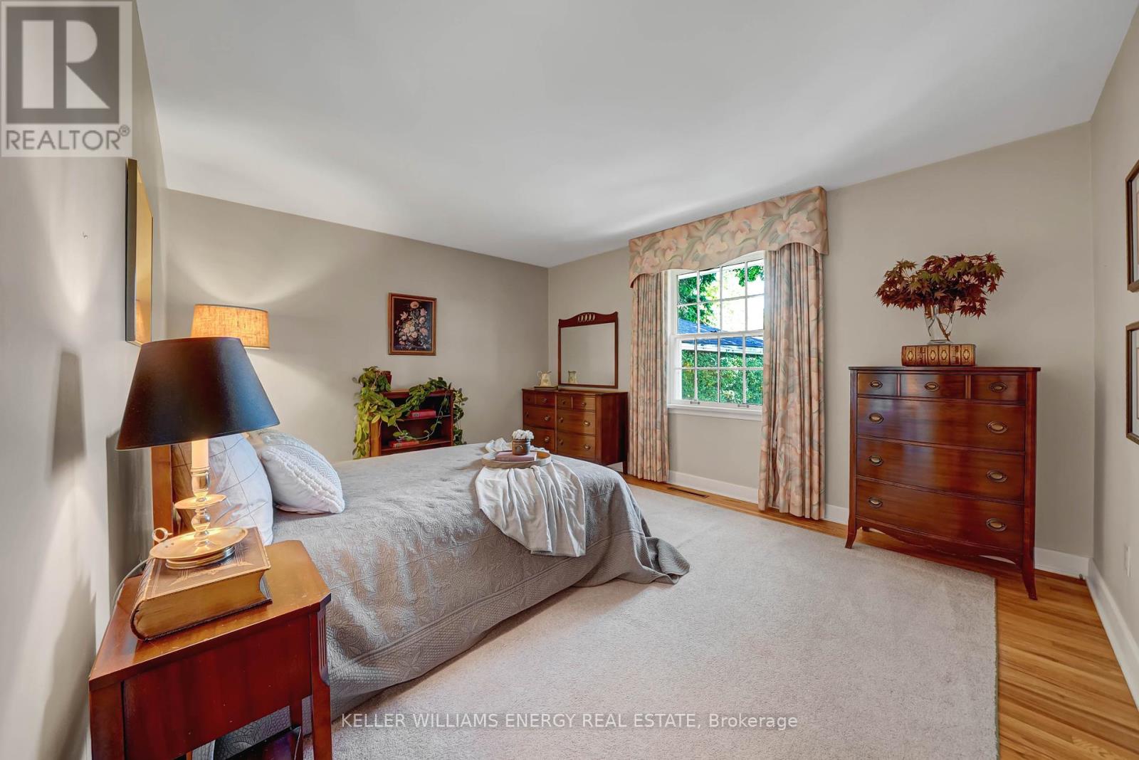 15 Southwood Crescent, Belleville (Belleville Ward), Ontario  K8N 1X4 - Photo 25 - X12455053