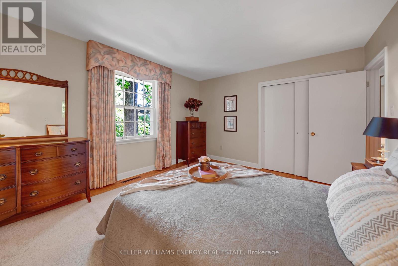 15 Southwood Crescent, Belleville (Belleville Ward), Ontario  K8N 1X4 - Photo 27 - X12455053