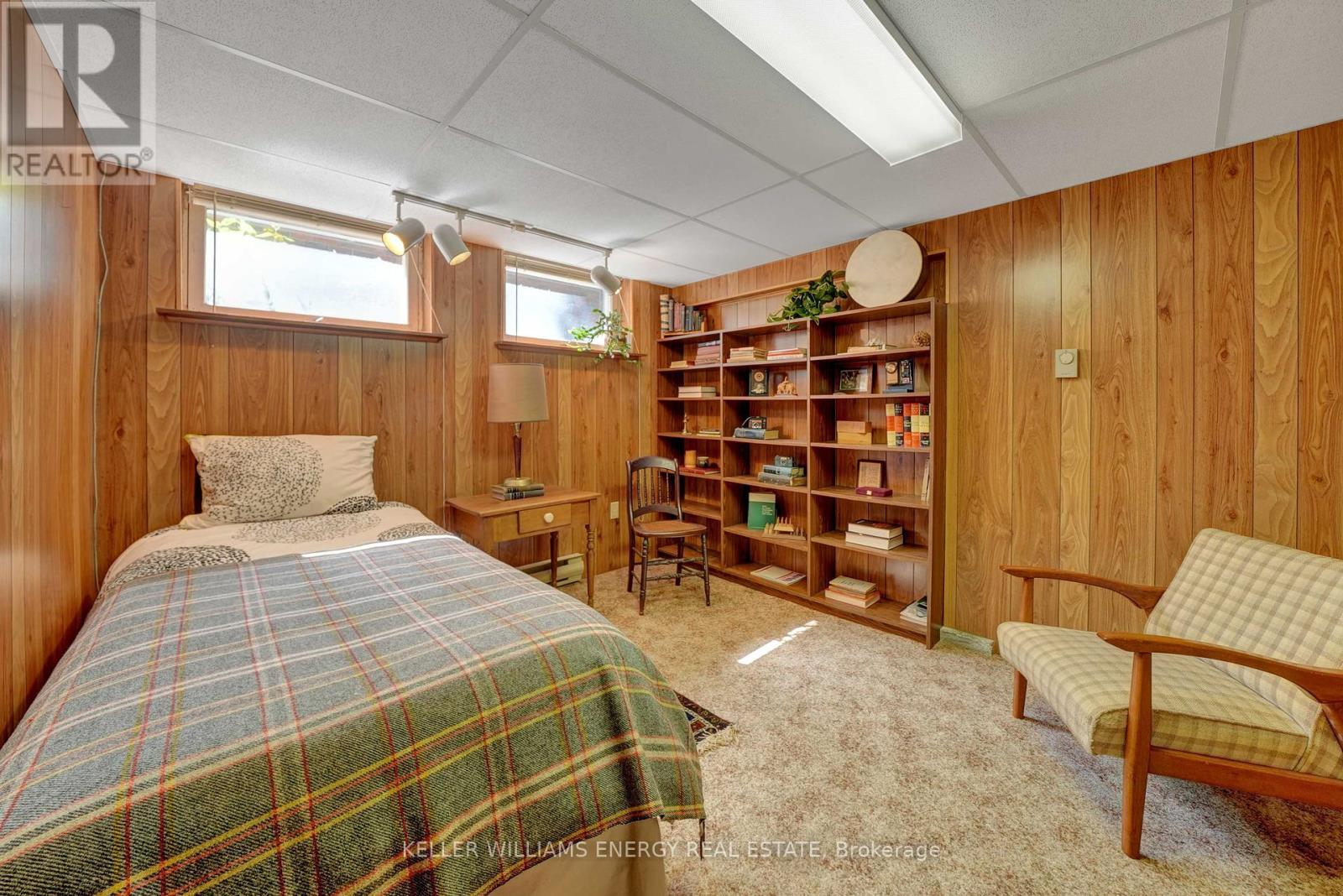 15 Southwood Crescent, Belleville (Belleville Ward), Ontario  K8N 1X4 - Photo 31 - X12455053