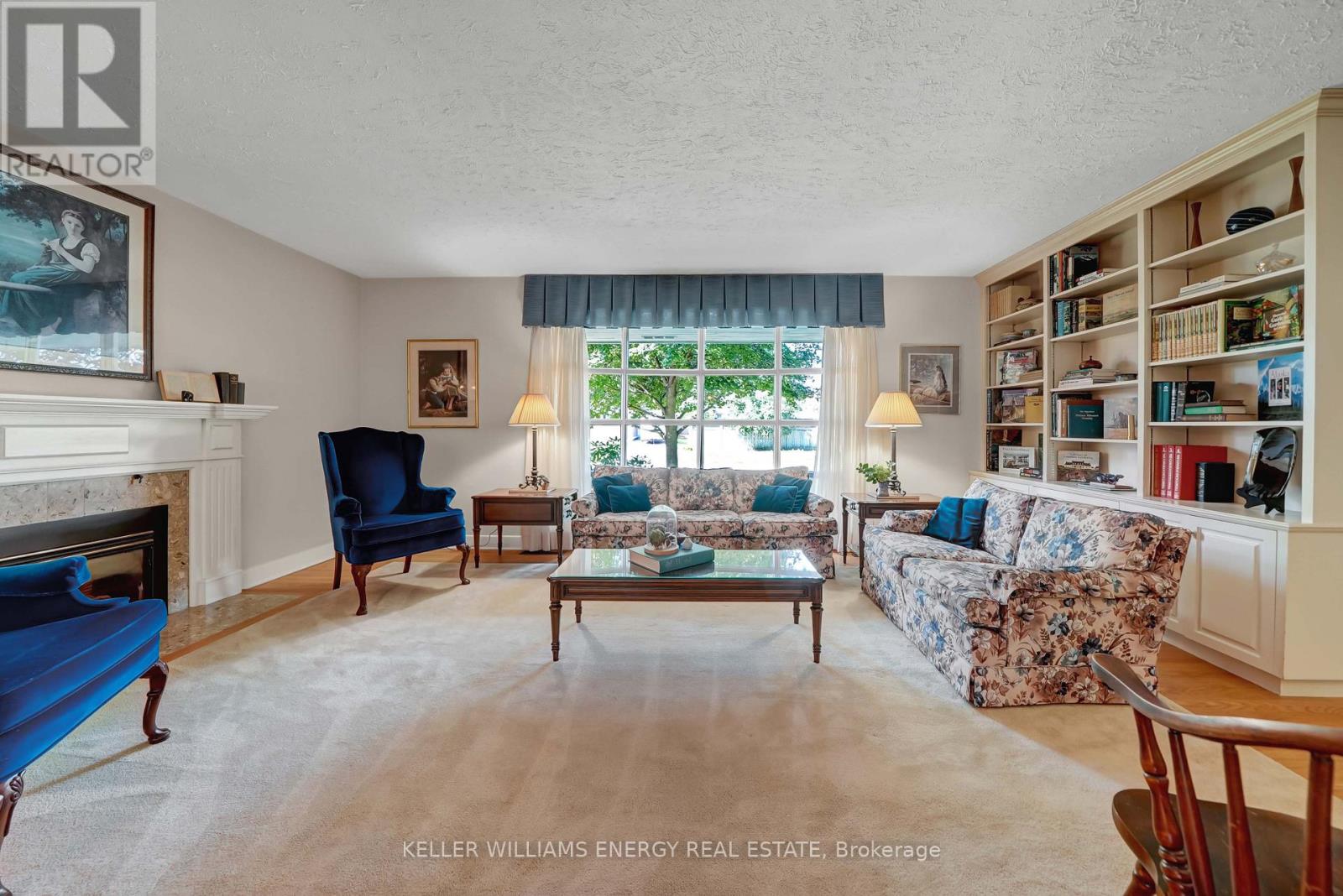 15 Southwood Crescent, Belleville (Belleville Ward), Ontario  K8N 1X4 - Photo 8 - X12455053