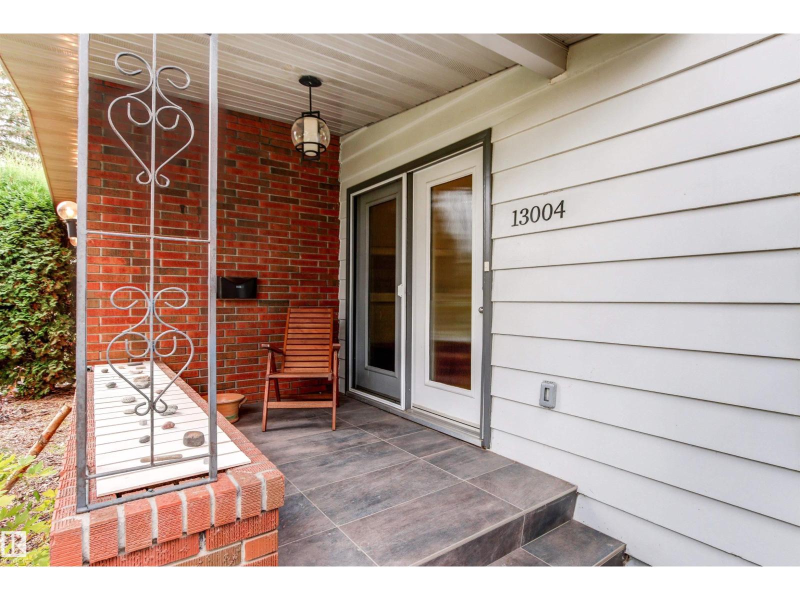 13004 63 Av Nw, Edmonton, Alberta  T6H 1S1 - Photo 3 - E4461524