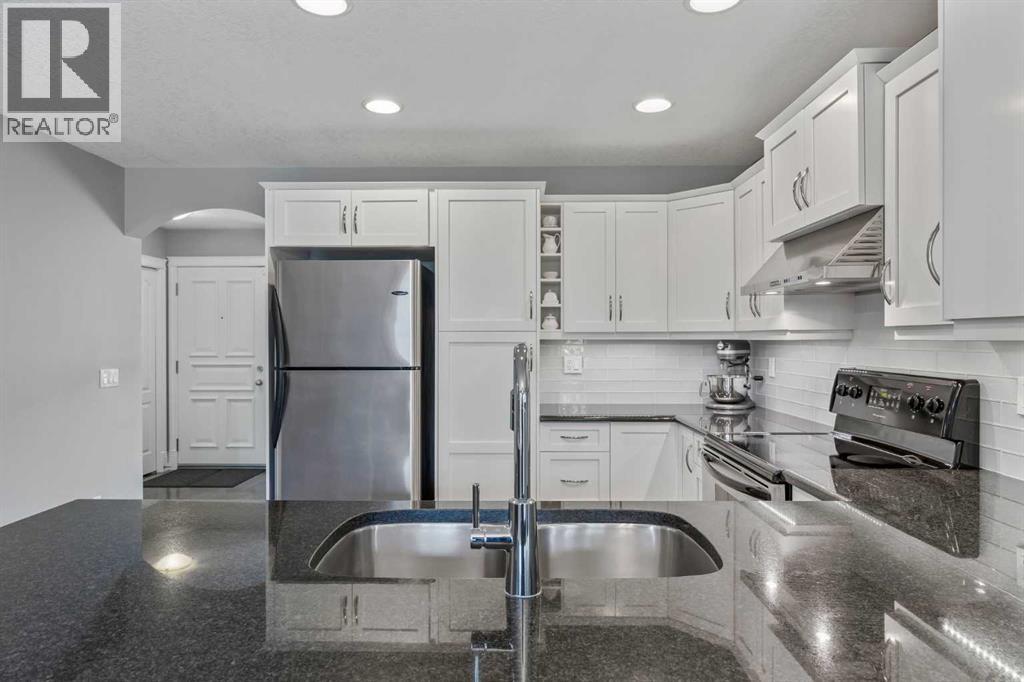 8916 Wentworth Avenue Sw, Calgary, Alberta  T3H 5N9 - Photo 14 - A2262261
