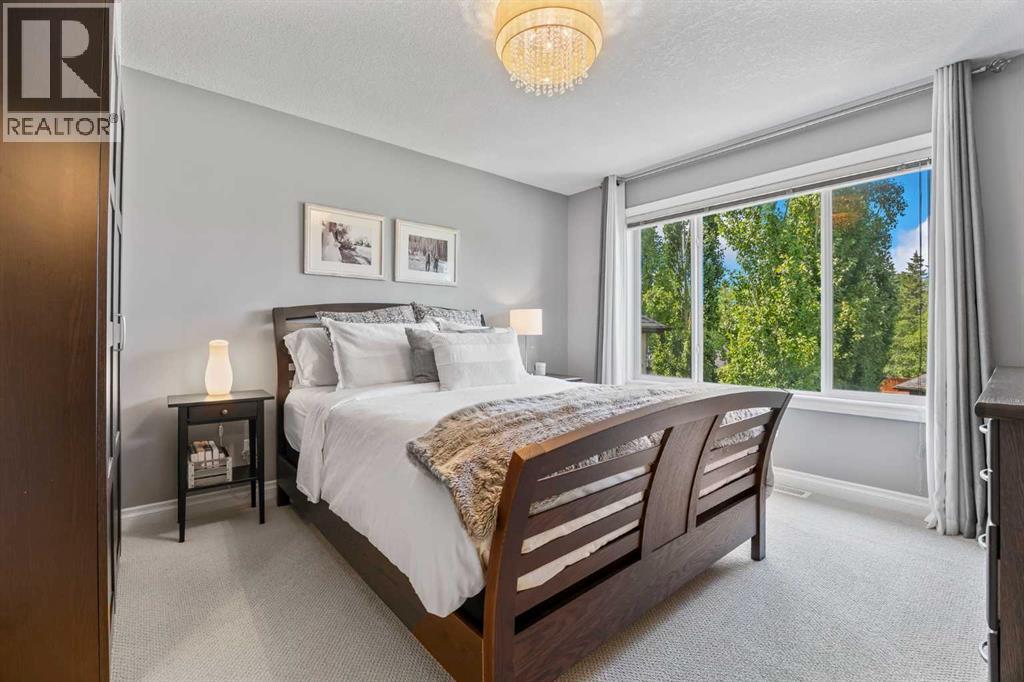 8916 Wentworth Avenue Sw, Calgary, Alberta  T3H 5N9 - Photo 16 - A2262261