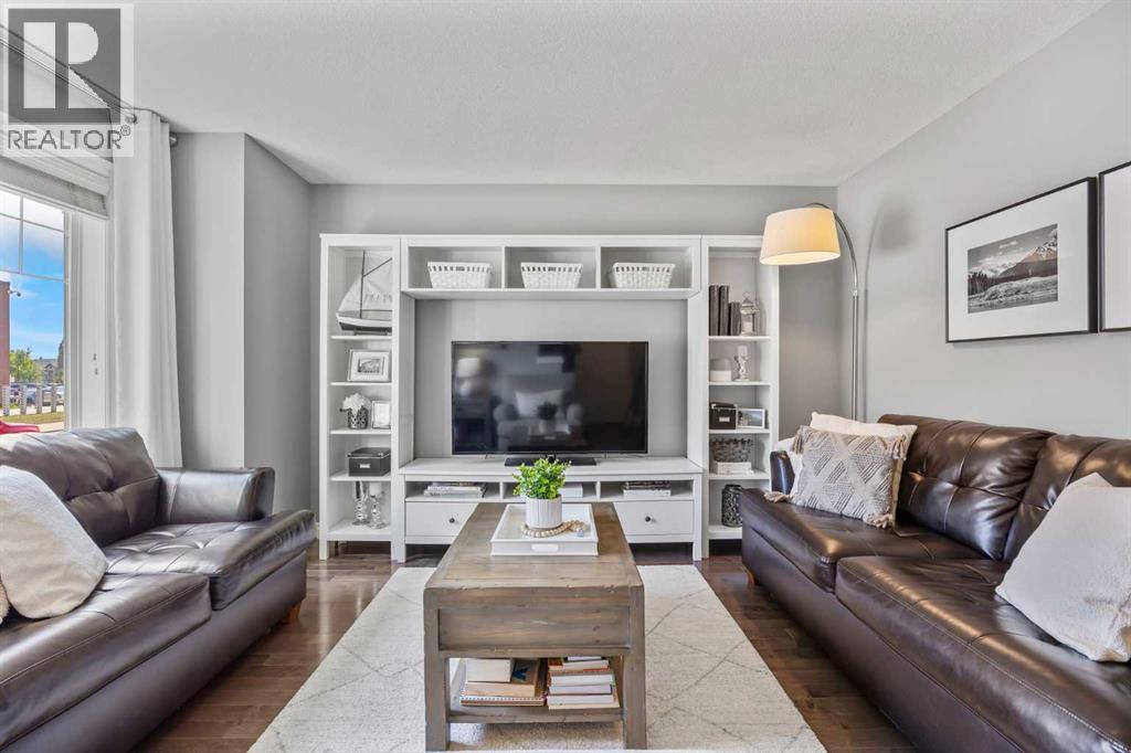 8916 Wentworth Avenue Sw, Calgary, Alberta  T3H 5N9 - Photo 5 - A2262261