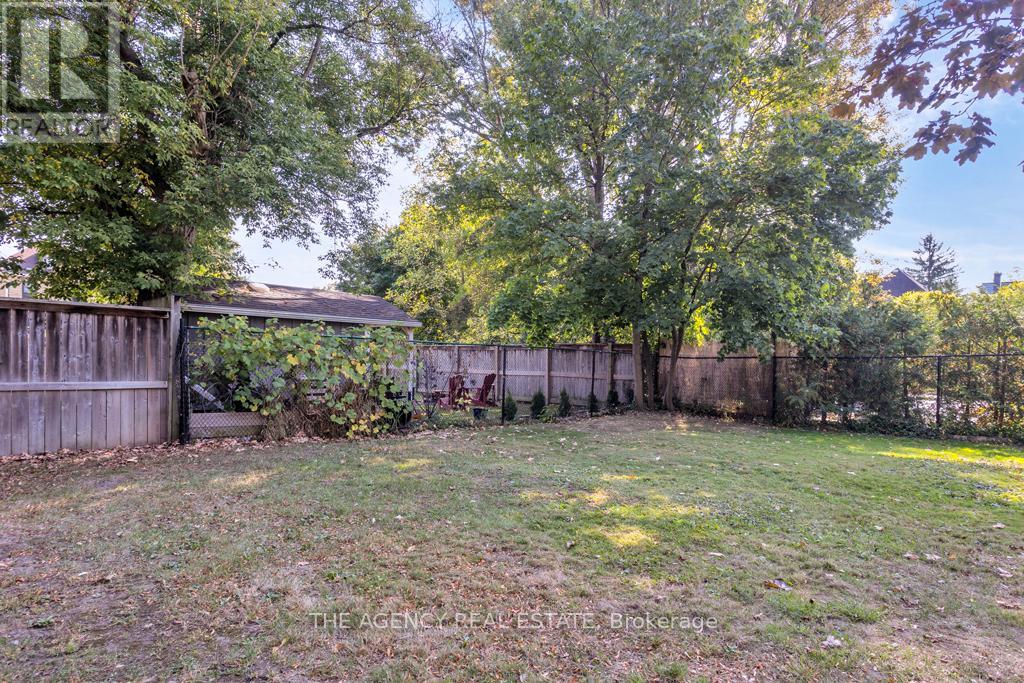 157 Duchess Avenue, London South, Ontario  N6C 1N8 - Photo 35 - X12454003