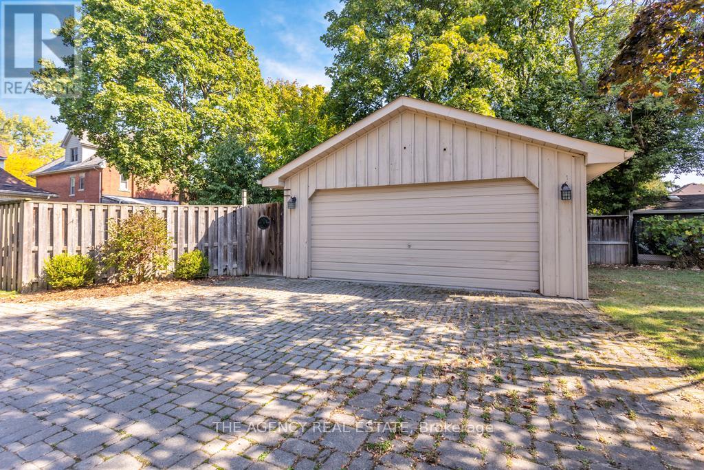 157 Duchess Avenue, London South, Ontario  N6C 1N8 - Photo 37 - X12454003