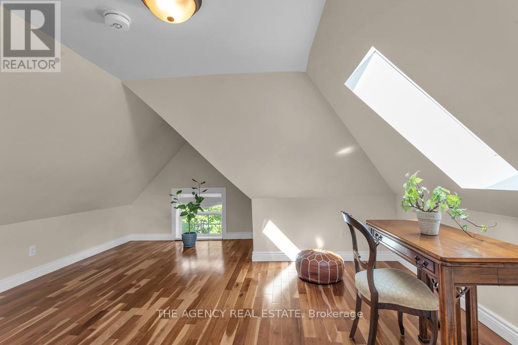 157 Duchess Avenue, London South, Ontario  N6C 1N8 - Photo 9 - X12454003
