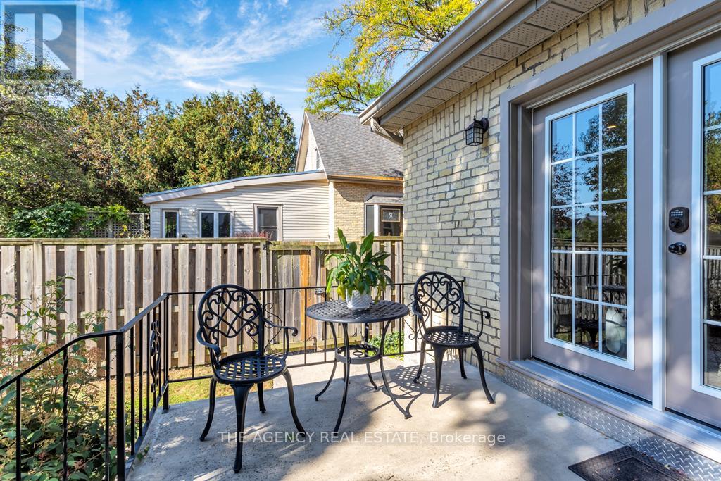 157 Duchess Avenue, London South, Ontario  N6C 1N8 - Photo 34 - X12454003