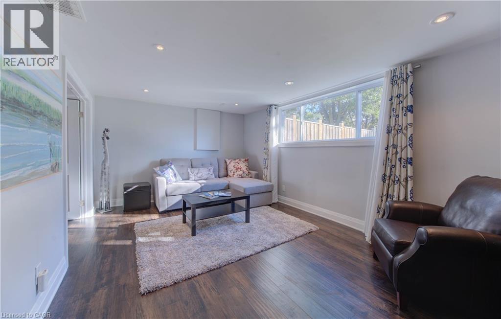 292 Parkmount Drive, Waterloo, Ontario  N2L 5S2 - Photo 24 - 40776543