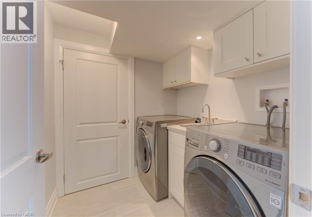 292 Parkmount Drive, Waterloo, Ontario  N2L 5S2 - Photo 29 - 40776543
