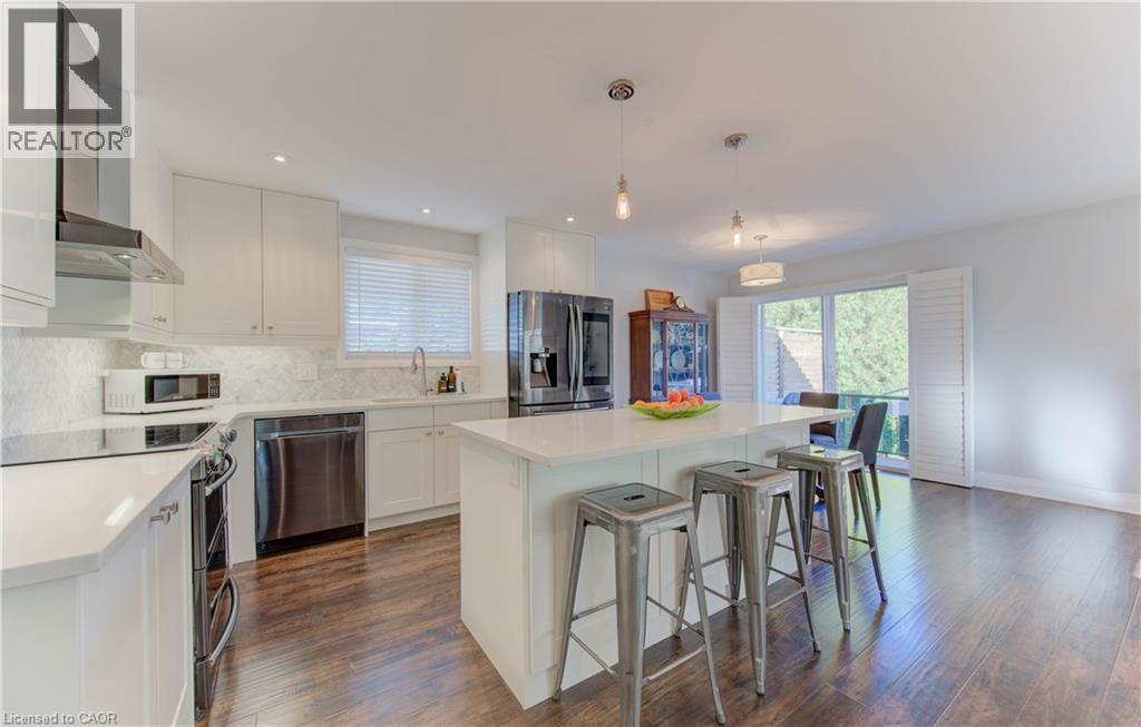 292 Parkmount Drive, Waterloo, Ontario  N2L 5S2 - Photo 4 - 40776543