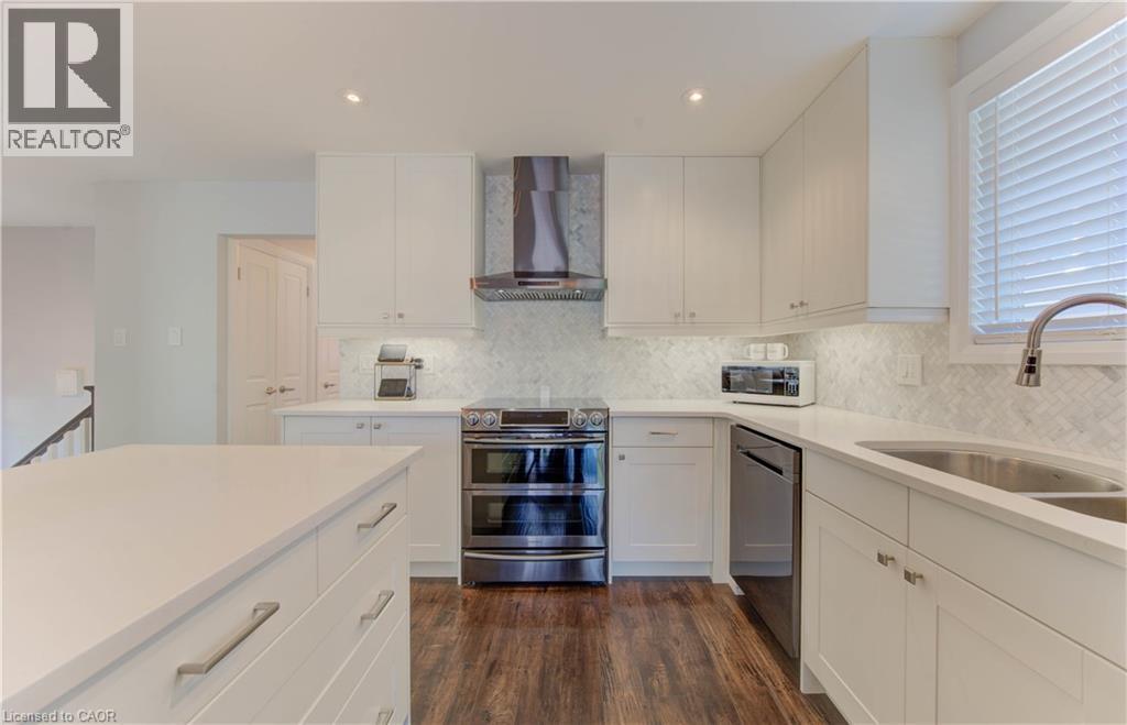 292 Parkmount Drive, Waterloo, Ontario  N2L 5S2 - Photo 8 - 40776543