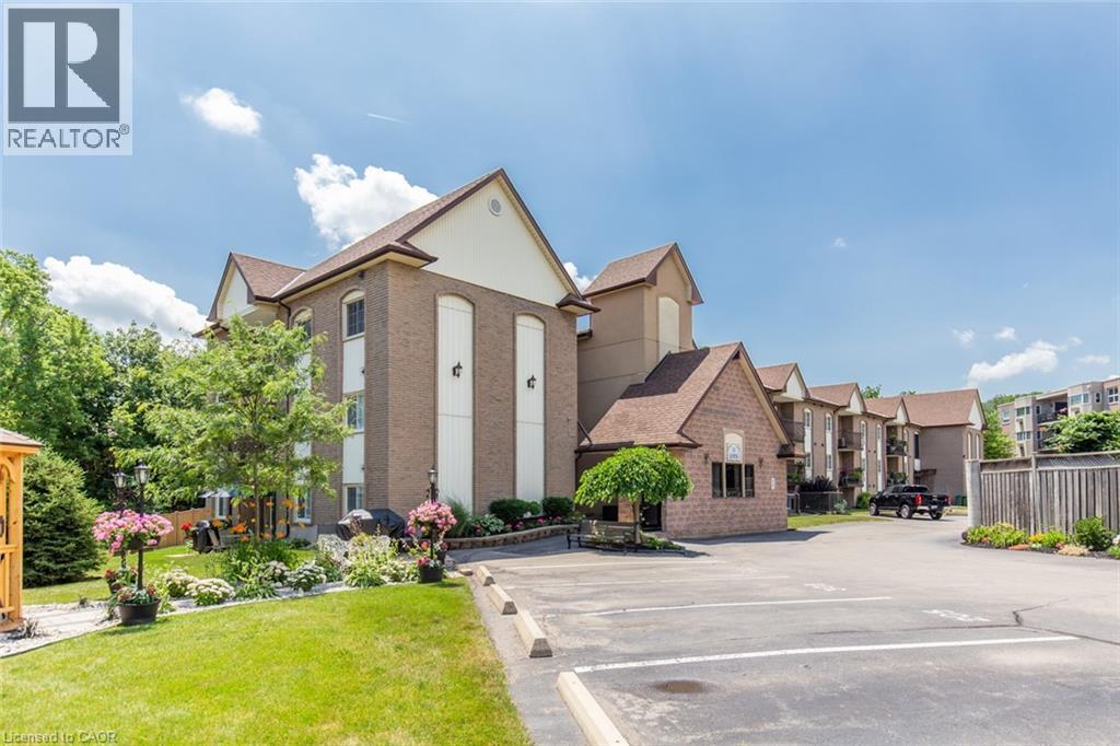 20 JOHN Street Unit# 110, Grimsby, Ontario