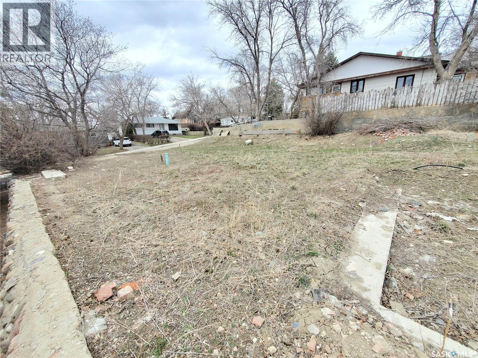 311 10th Avenue Nw, Swift Current, Saskatchewan  S9H 1B7 - Photo 10 - SK020552
