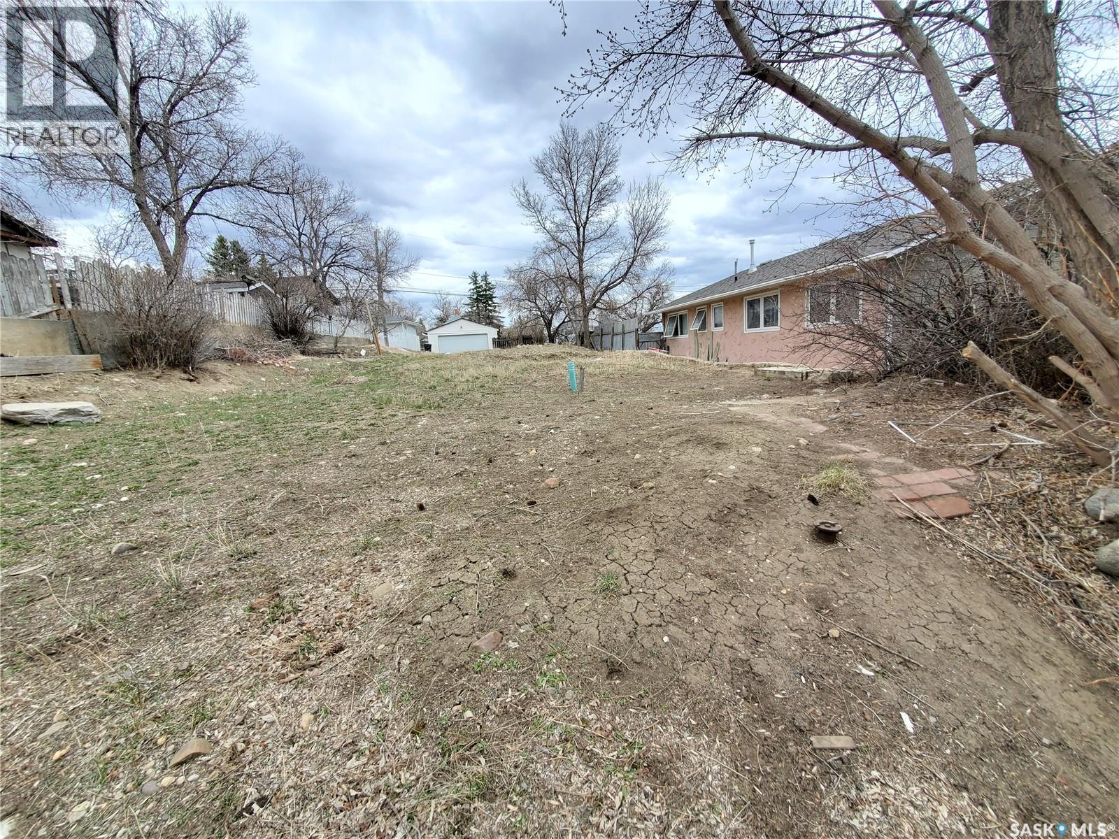 311 10th Avenue Nw, Swift Current, Saskatchewan  S9H 1B7 - Photo 5 - SK020552