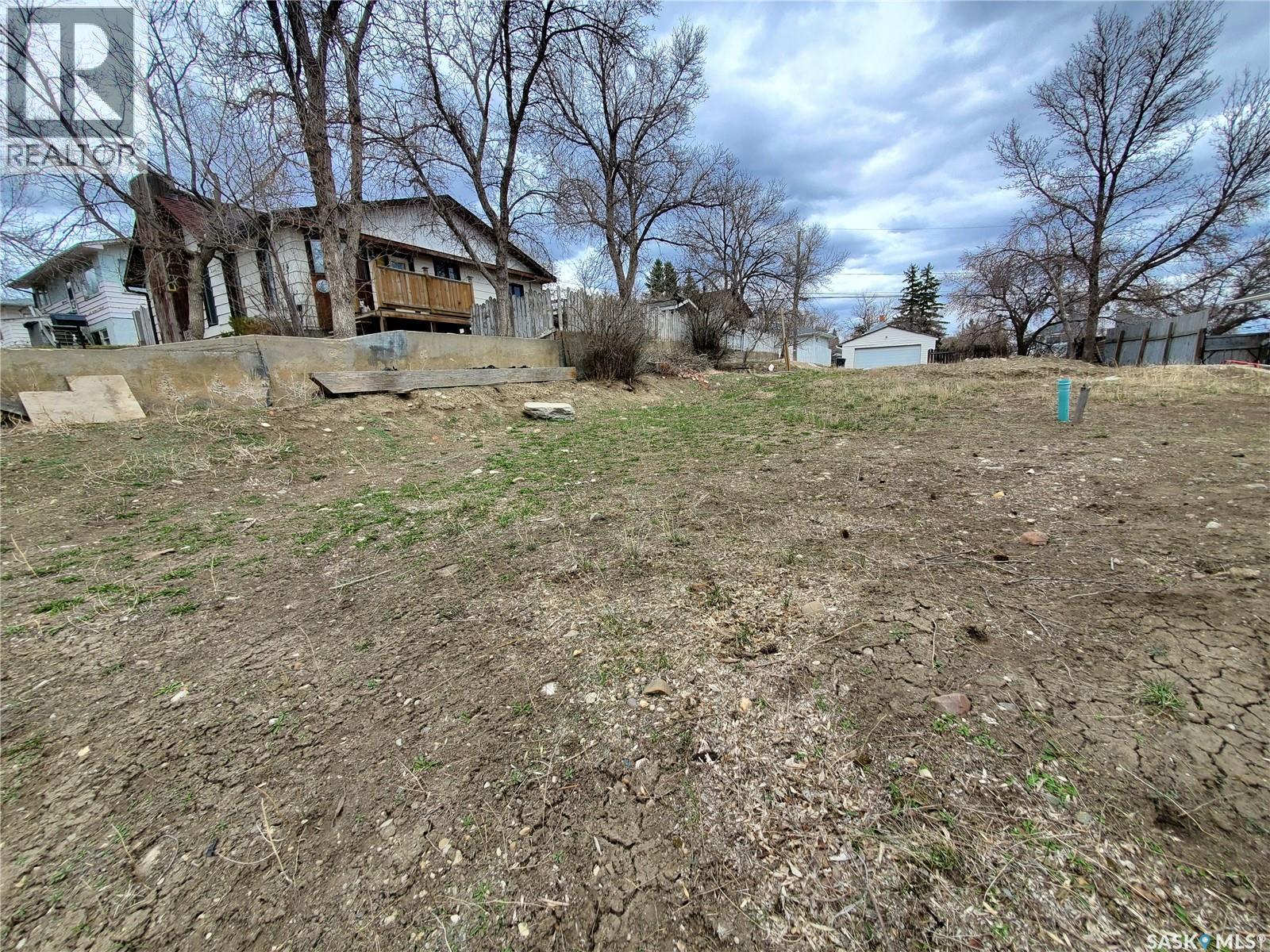 311 10th Avenue Nw, Swift Current, Saskatchewan  S9H 1B7 - Photo 6 - SK020552