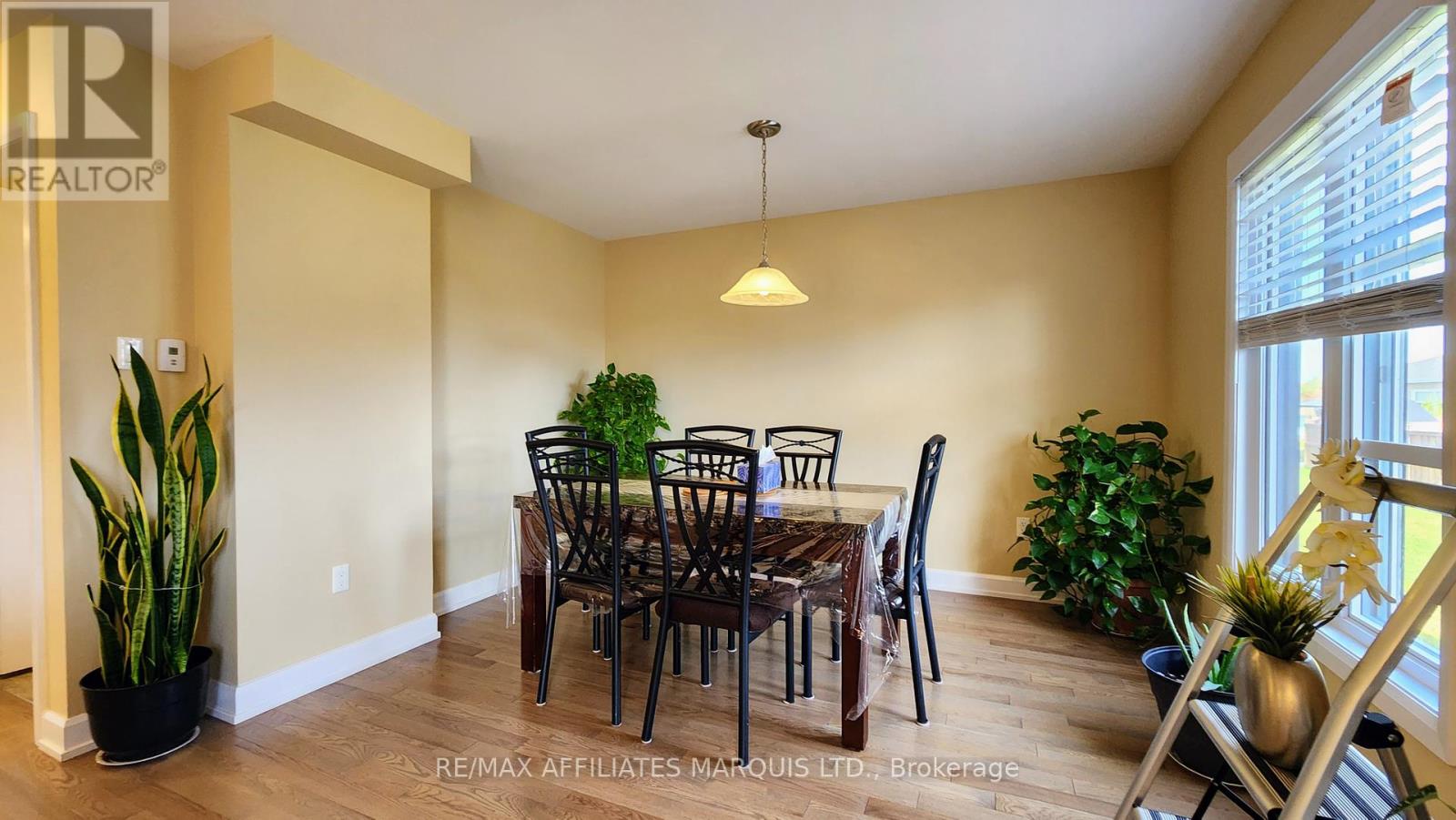 369 Belfort Crescent, Cornwall, Ontario  K6H 0H4 - Photo 6 - X12455163
