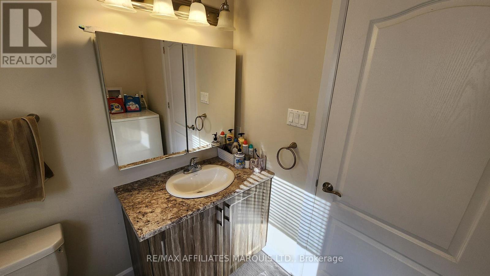 369 Belfort Crescent, Cornwall, Ontario  K6H 0H4 - Photo 9 - X12455163
