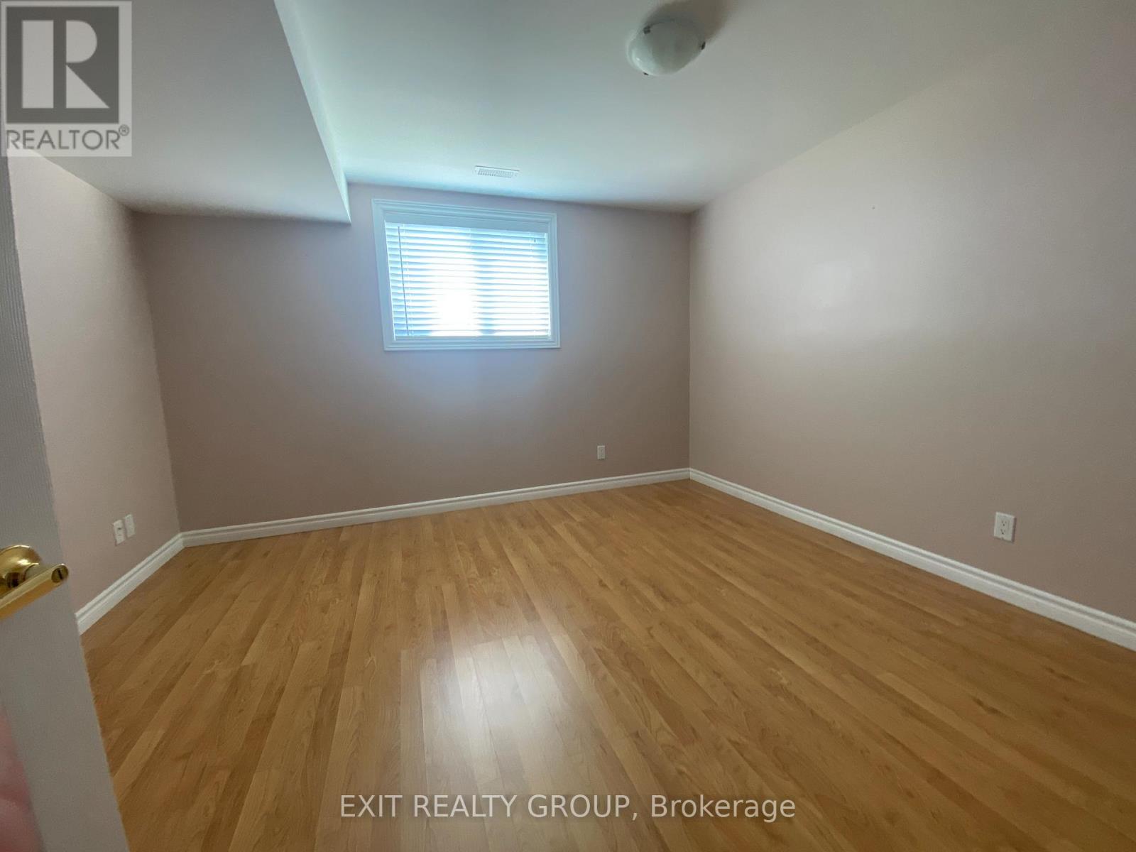 27 Belvedere Road, Quinte West, Ontario  K8V 4A9 - Photo 18 - X12320467