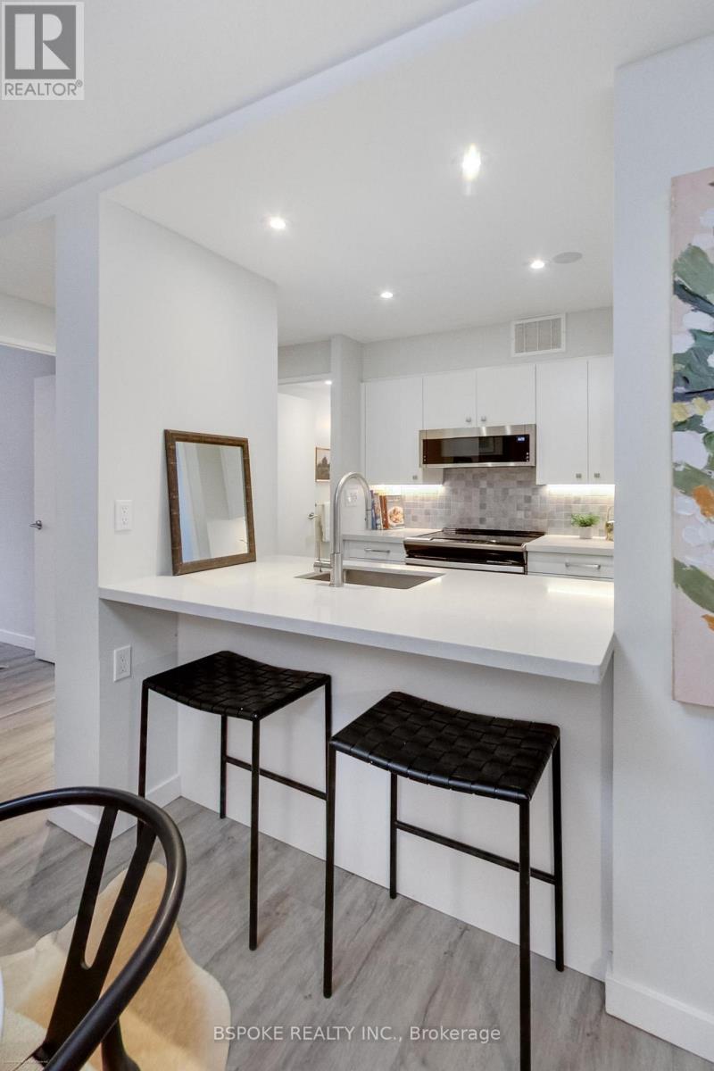204 - 105 Mccaul Street, Toronto, Ontario  M5T 2X4 - Photo 10 - C12455032