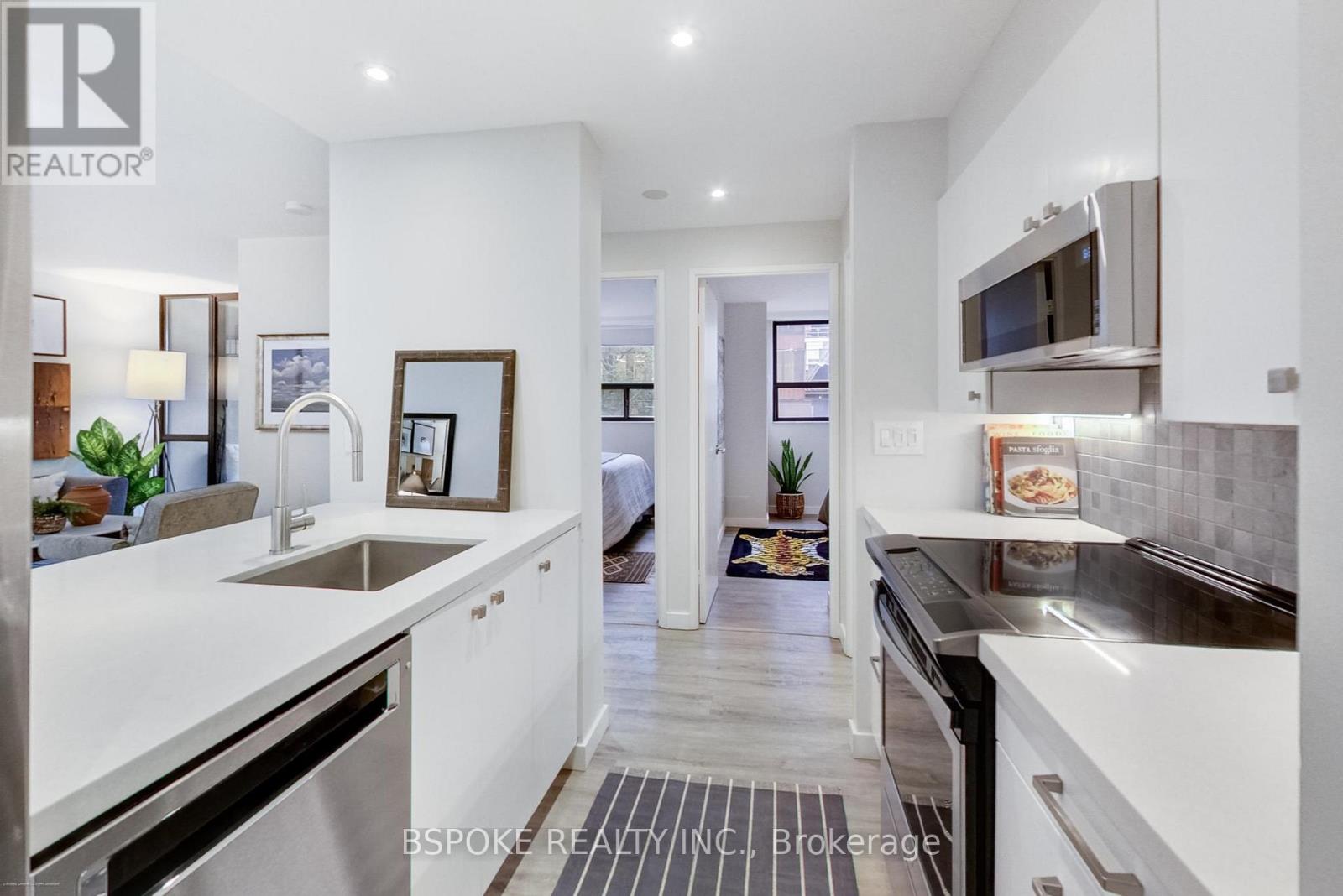 204 - 105 Mccaul Street, Toronto, Ontario  M5T 2X4 - Photo 14 - C12455032