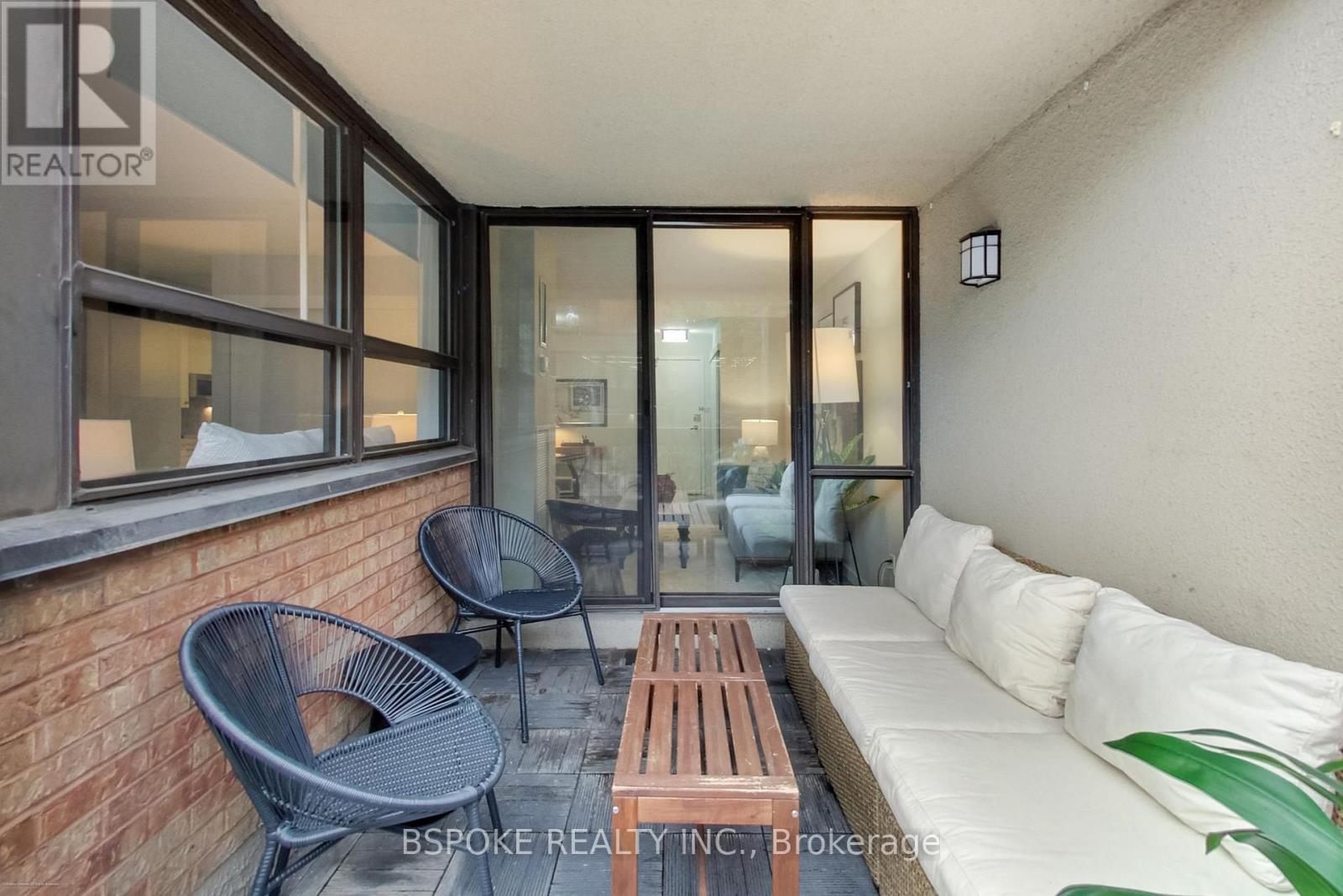 204 - 105 Mccaul Street, Toronto, Ontario  M5T 2X4 - Photo 16 - C12455032