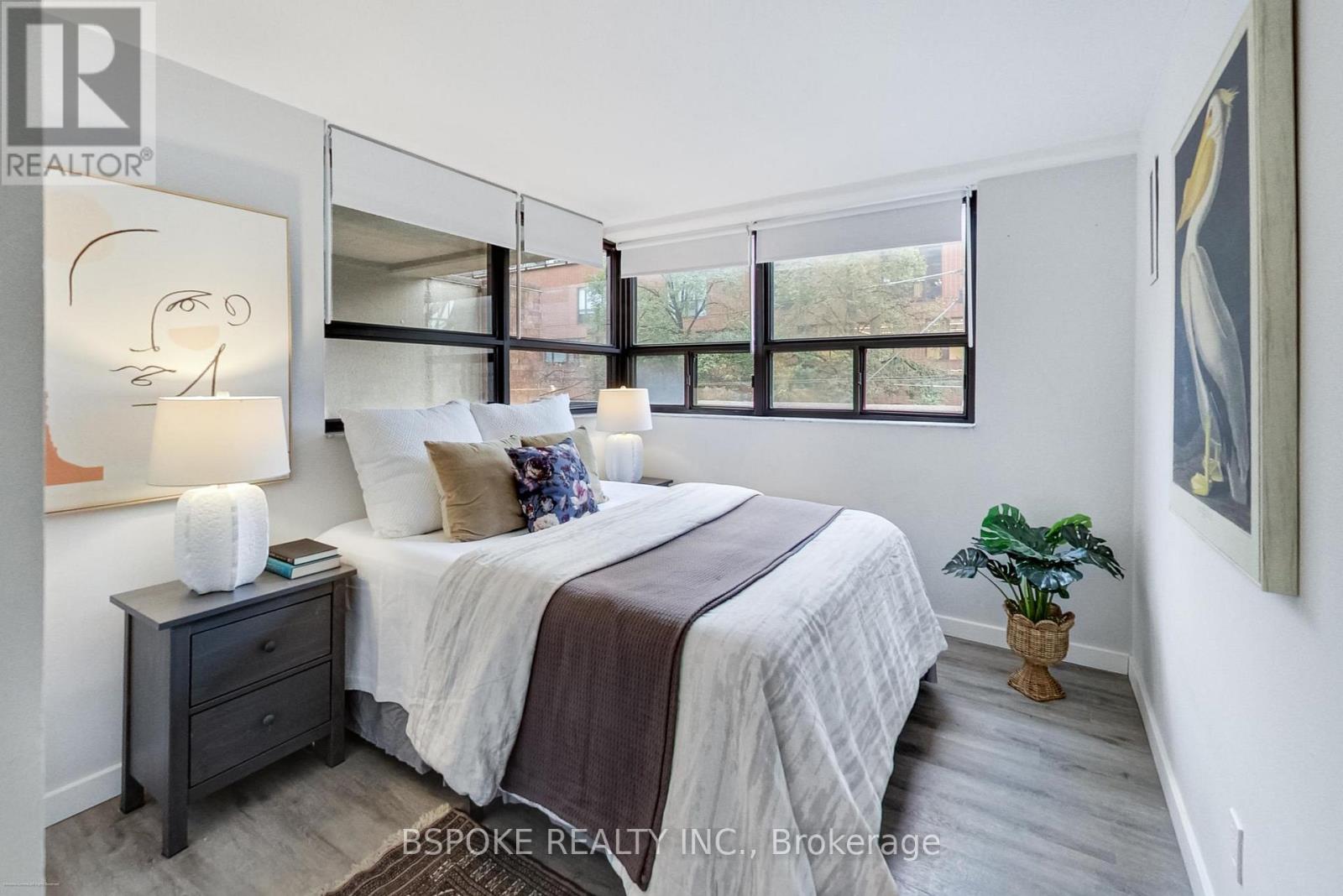204 - 105 Mccaul Street, Toronto, Ontario  M5T 2X4 - Photo 21 - C12455032