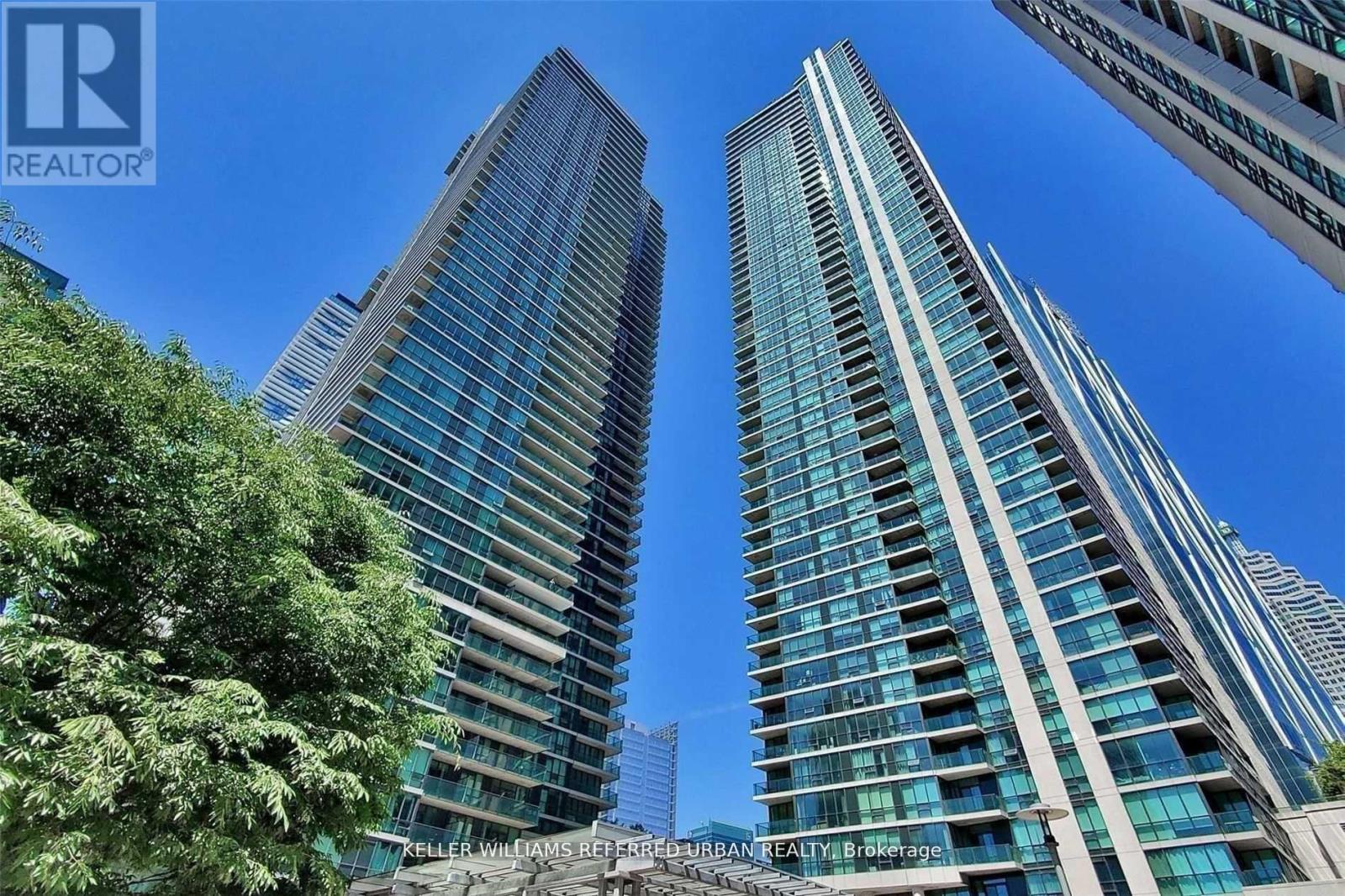 2606 - 18 HARBOUR STREET, Toronto, Ontario