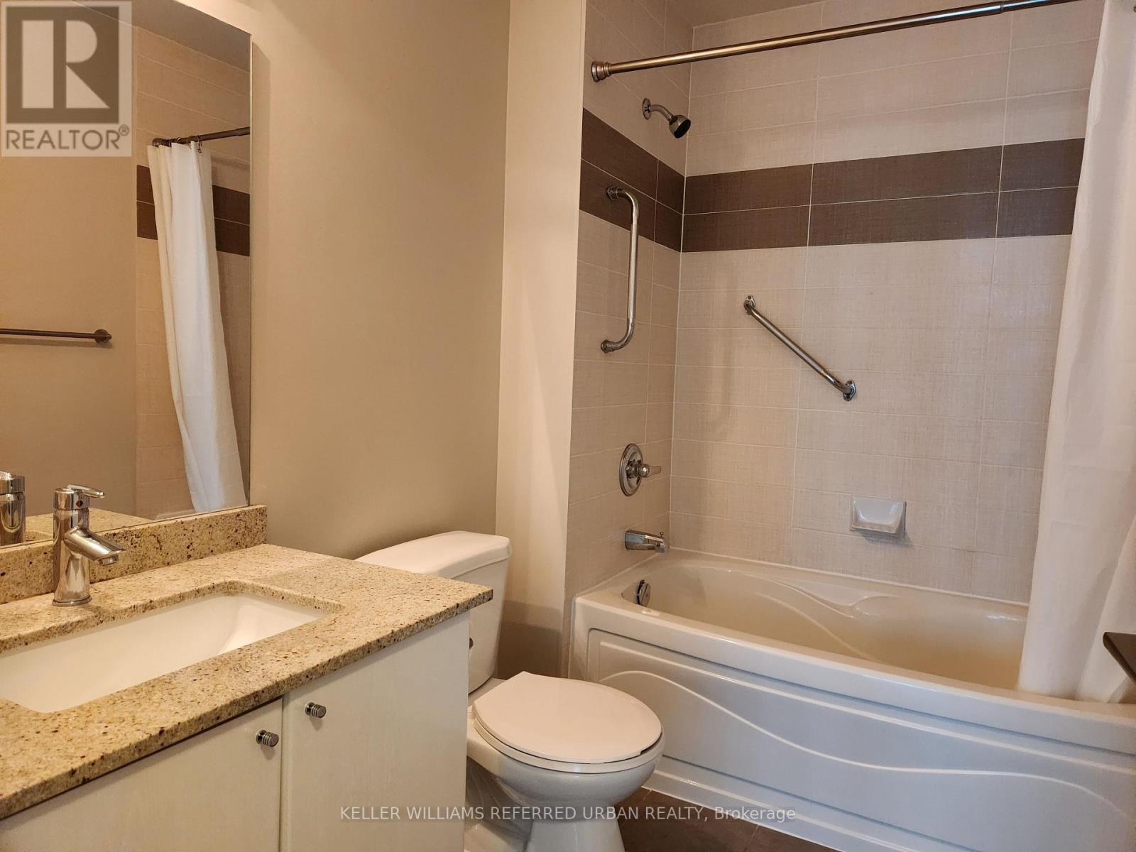 2606 - 18 Harbour Street, Toronto, Ontario  M5J 2Z6 - Photo 10 - C12455062
