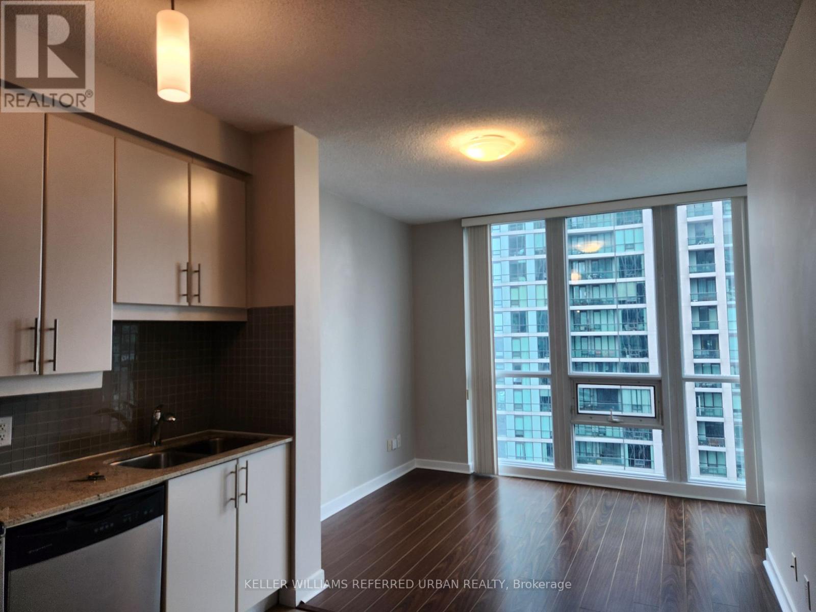 2606 - 18 Harbour Street, Toronto, Ontario  M5J 2Z6 - Photo 4 - C12455062