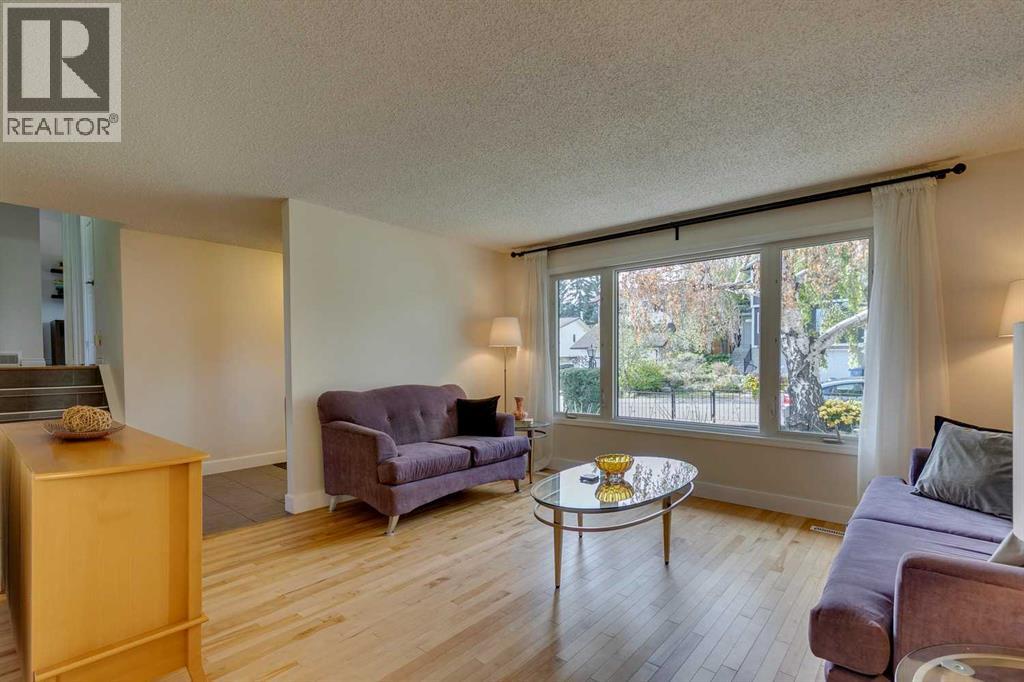 5016 Norris Road Nw, Calgary, Alberta  T2K 2P9 - Photo 4 - A2263577