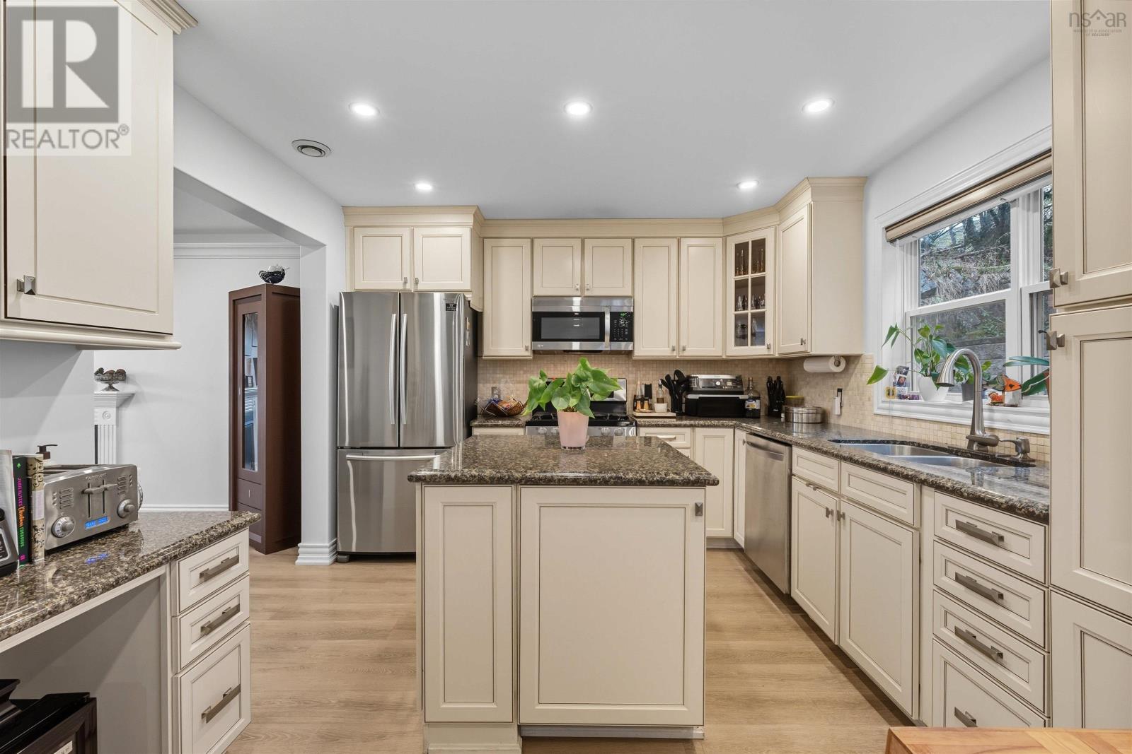 55 Donaldson Avenue, Halifax, Nova Scotia  B3M 3B4 - Photo 15 - 202515586