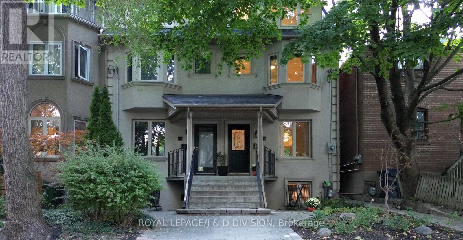 74 LEWIS STREET, Toronto, Ontario