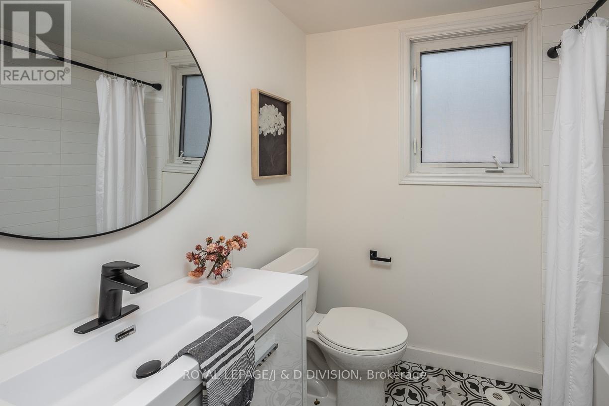 74 Lewis Street, Toronto (South Riverdale), Ontario  M4M 2H3 - Photo 19 - E12455029
