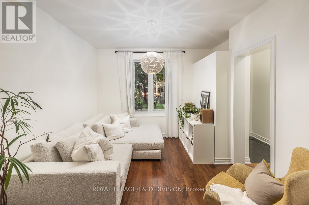 74 Lewis Street, Toronto (South Riverdale), Ontario  M4M 2H3 - Photo 3 - E12455029