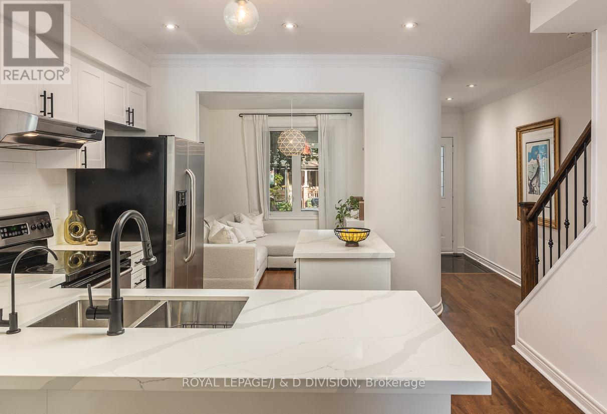 74 Lewis Street, Toronto (South Riverdale), Ontario  M4M 2H3 - Photo 9 - E12455029