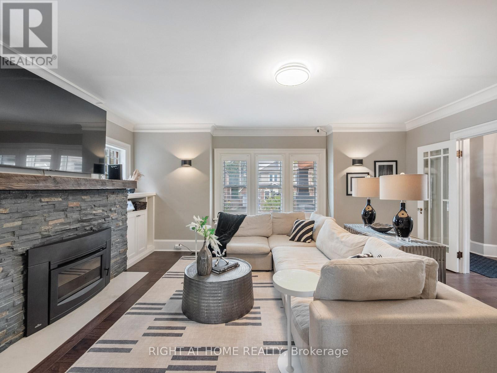 300 William Street E, Oshawa (O'neill), Ontario  L1G 1K8 - Photo 5 - E12455035