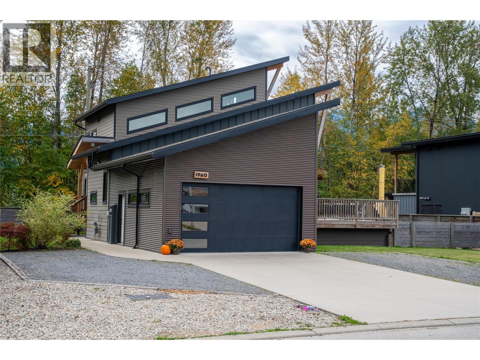 1960 Aspen Crescent, Revelstoke, British Columbia