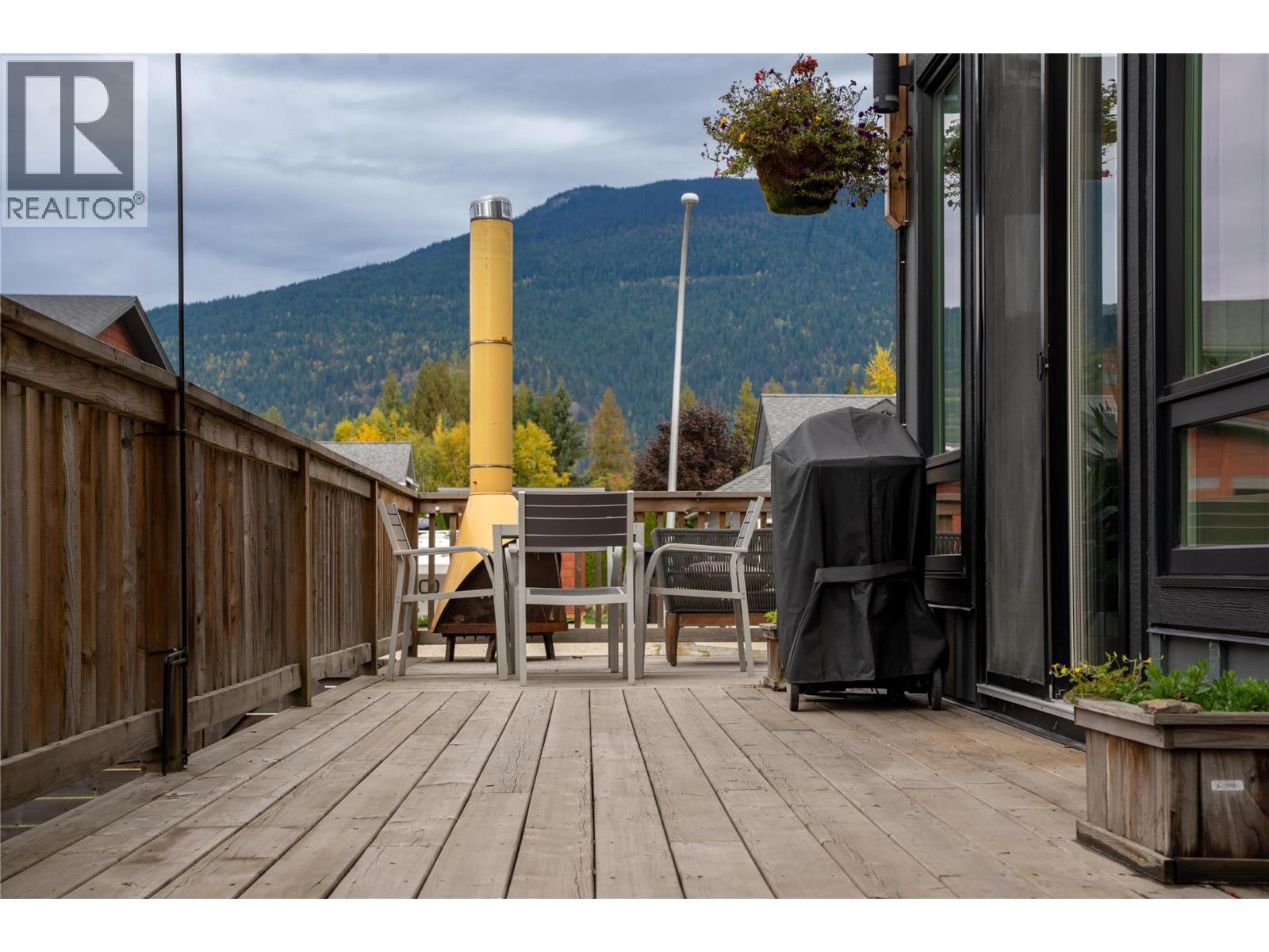 1960 Aspen Crescent, Revelstoke, British Columbia  V0E 2S1 - Photo 50 - 10364358