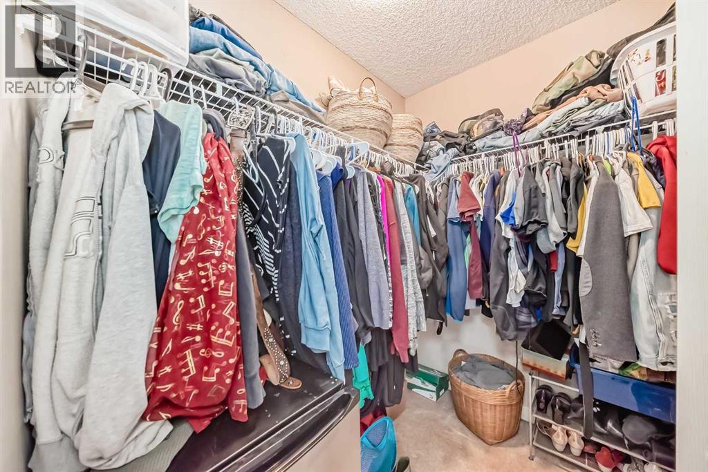 73 Crestmont Drive Sw, Calgary, Alberta  T3B 5Z6 - Photo 28 - A2234921