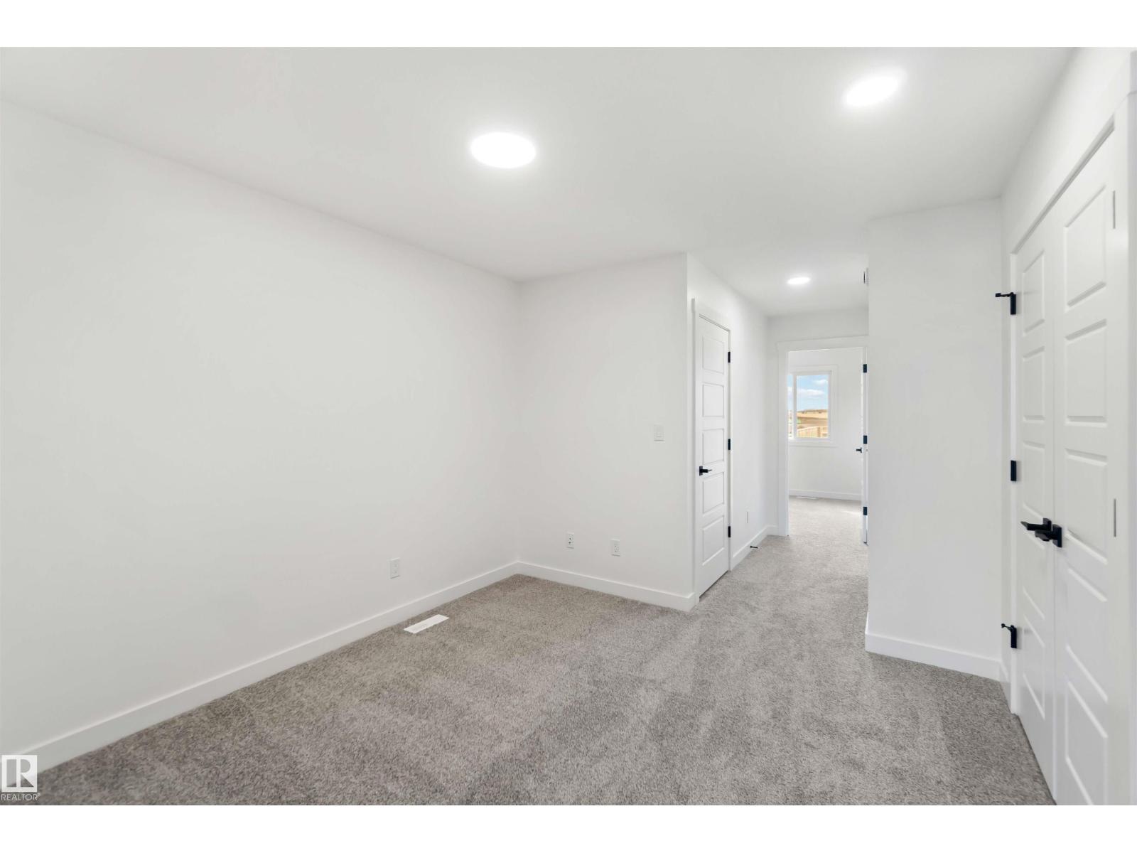 1015 Aster Bv Nw, Edmonton, Alberta  T6T 2W8 - Photo 6 - E4460447