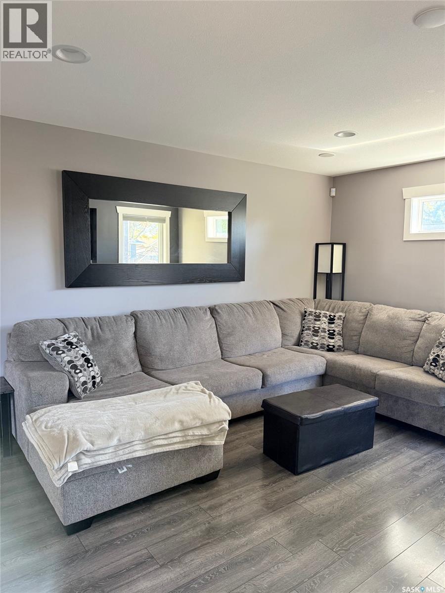 312 First Avenue N, Yorkton, Saskatchewan  S3N 1K5 - Photo 15 - SK020452