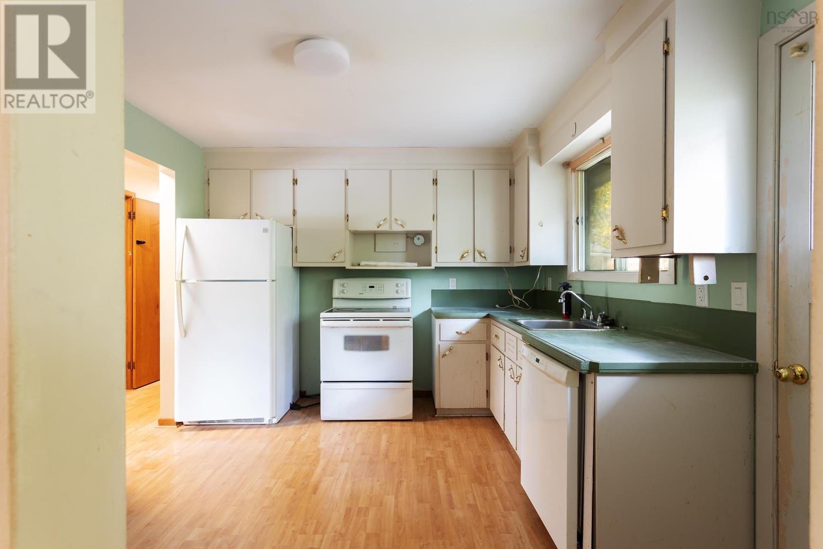 137 Prince Street, Lower Sackville, Nova Scotia  B4C 1L4 - Photo 9 - 202525171